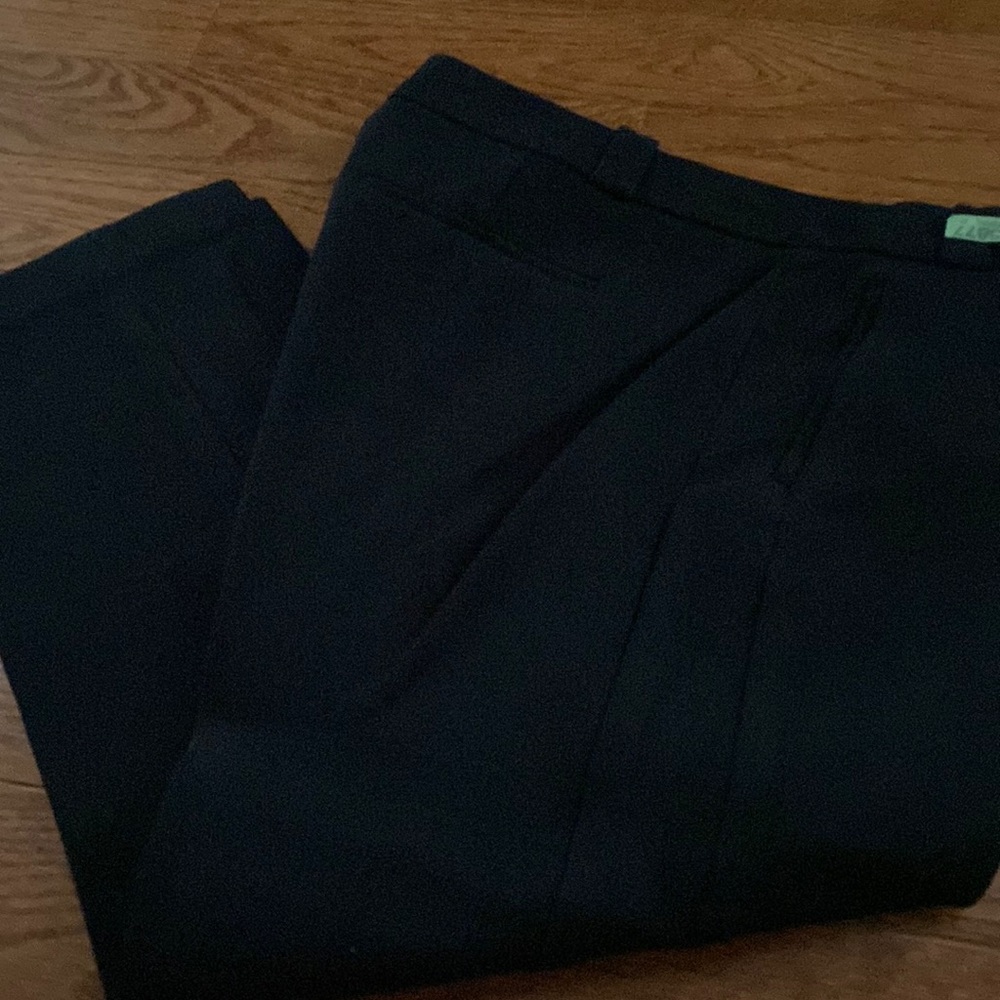 Super cute, thick, tuxedo stripe crop pants